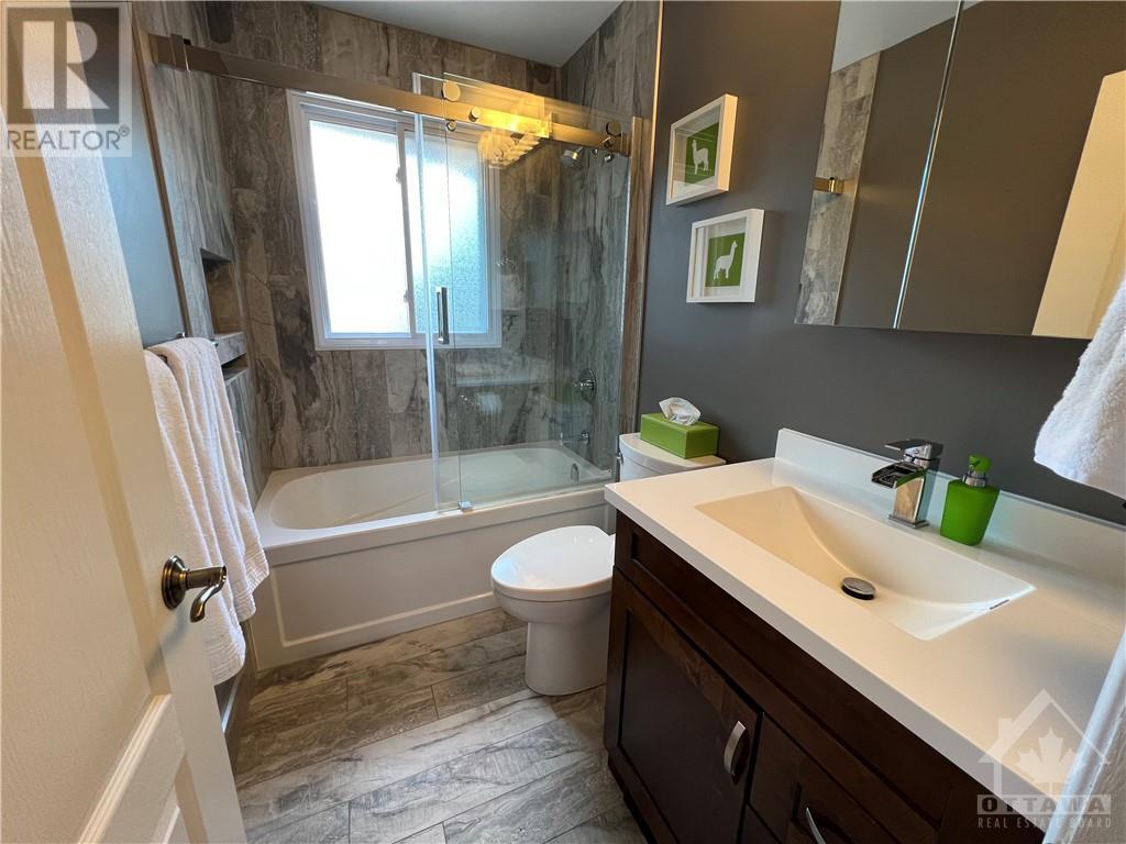 16 Steel Street, Ottawa, Ontario  K1J 6R4 - Photo 9 - 1366509