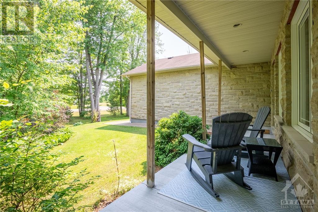 5965 Wood Duck Drive, Ottawa, Ontario  K0A 2W0 - Photo 2 - 1366428