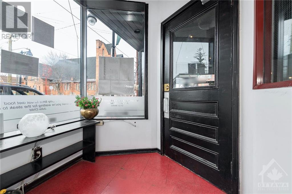 819 Bank Street, Ottawa, Ontario  K1S 3V9 - Photo 3 - 1366363