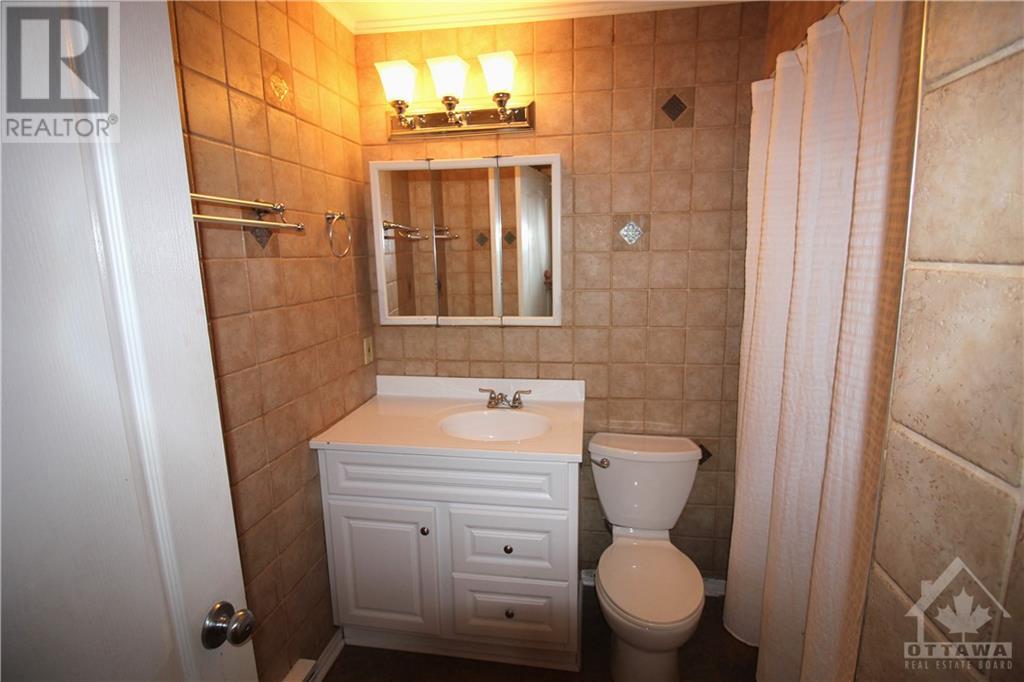 250 Brittany Drive Unit#102, Ottawa, Ontario  K1K 4M1 - Photo 17 - 1366715