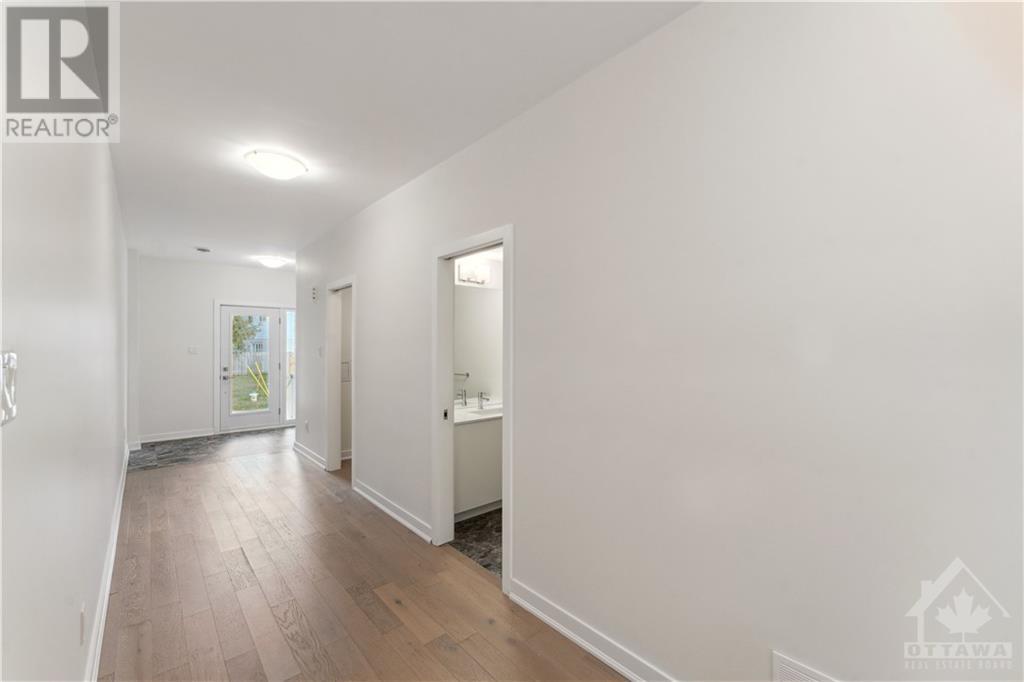 636 Hochelaga Street, Ottawa, Ontario  K1K 2E9 - Photo 3 - 1364837
