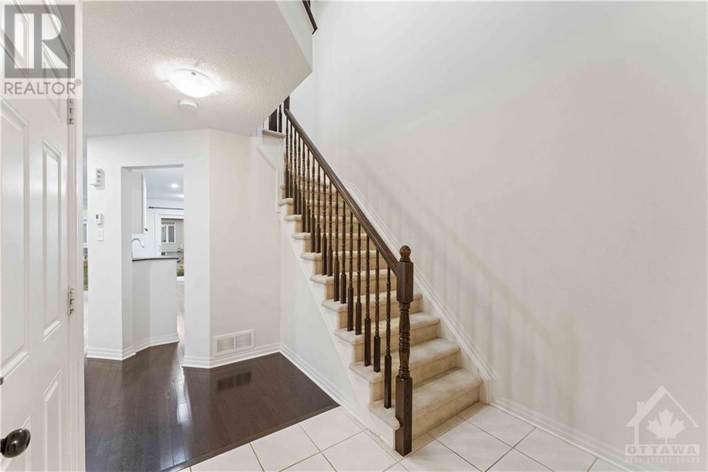 217 Kingswell Street, Ottawa, Ontario  K1T 0L1 - Photo 2 - 1366676