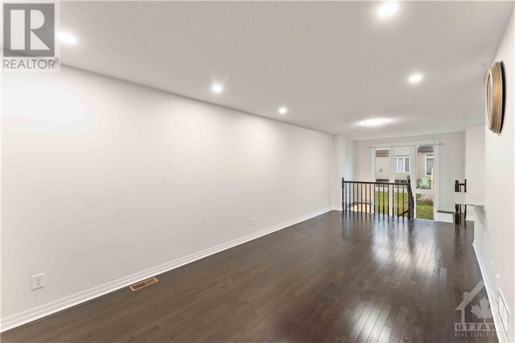 217 Kingswell Street, Ottawa, Ontario  K1T 0L1 - Photo 4 - 1366676