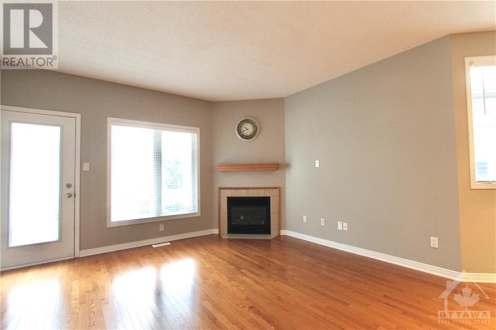 1063 Redtail Private, Ottawa, Ontario  K1J 0B1 - Photo 3 - 1366471