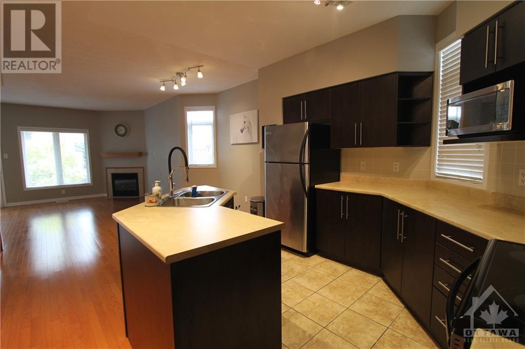 1063 Redtail Private, Ottawa, Ontario  K1J 0B1 - Photo 4 - 1366471