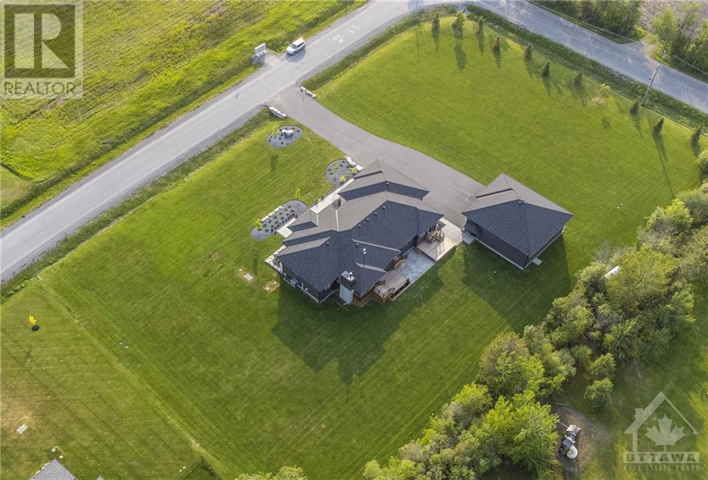 100 Country Carriage Way, Carp, Ontario  K0A 1L0 - Photo 5 - 1366661