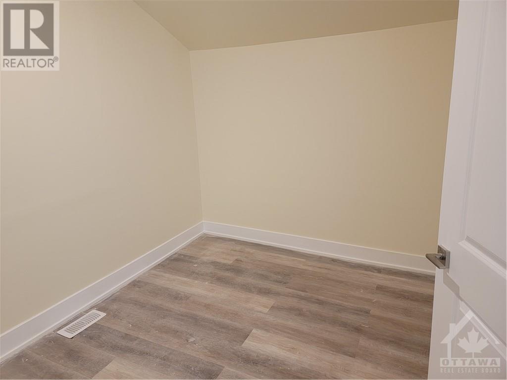6434 Bank Street, Ottawa, Ontario  K4P 1J5 - Photo 3 - 1366675