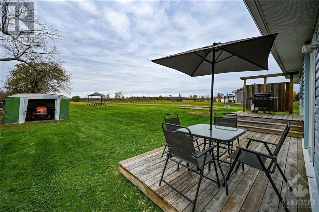 568 15 Highway, Lombardy, Ontario  K0G 1L0 - Photo 18 - 1366631