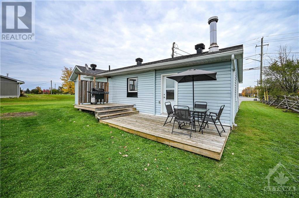 568 15 Highway, Lombardy, Ontario  K0G 1L0 - Photo 19 - 1366631