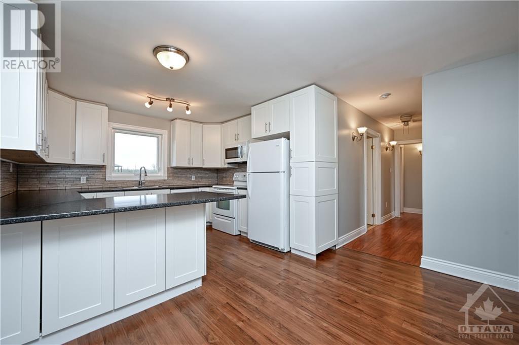 568 15 Highway, Lombardy, Ontario  K0G 1L0 - Photo 8 - 1366631