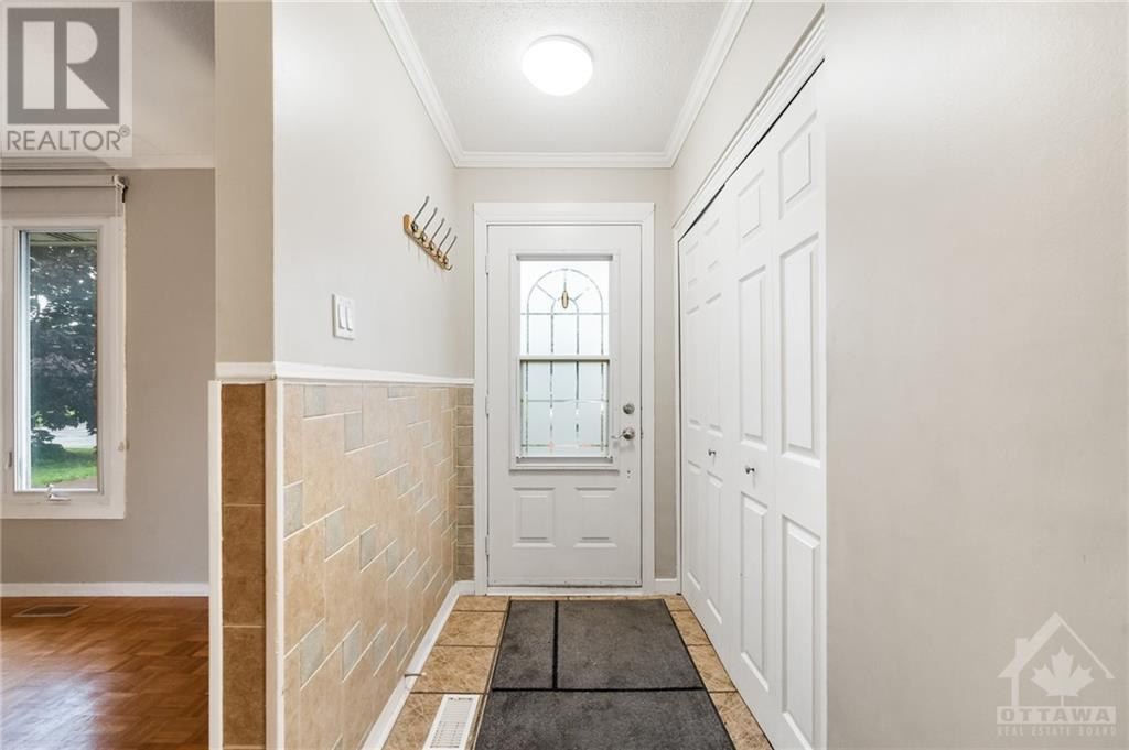 1408 Alboro Crescent, Ottawa, Ontario  K1J 8B7 - Photo 3 - 1366785