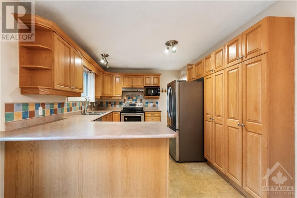 1408 Alboro Crescent, Ottawa, Ontario  K1J 8B7 - Photo 5 - 1366785