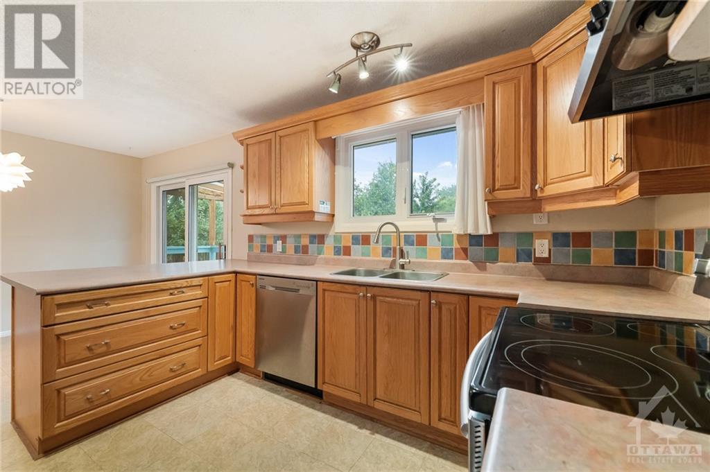 1408 Alboro Crescent, Ottawa, Ontario  K1J 8B7 - Photo 7 - 1366785