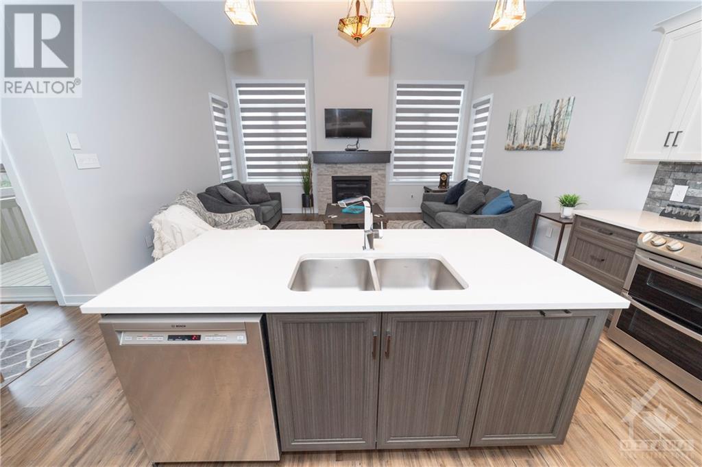 195 Hickstead Way, Ottawa, Ontario  K2S 2L3 - Photo 9 - 1366655