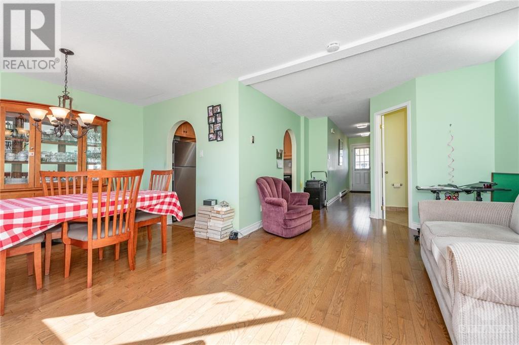 1538 Queensdale Avenue, Gloucester, Ontario  K1T 1R7 - Photo 6 - 1365828