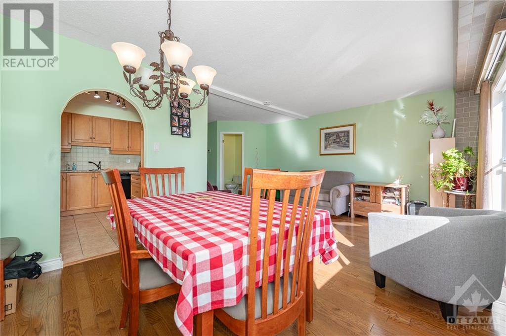 1538 Queensdale Avenue, Gloucester, Ontario  K1T 1R7 - Photo 8 - 1365828