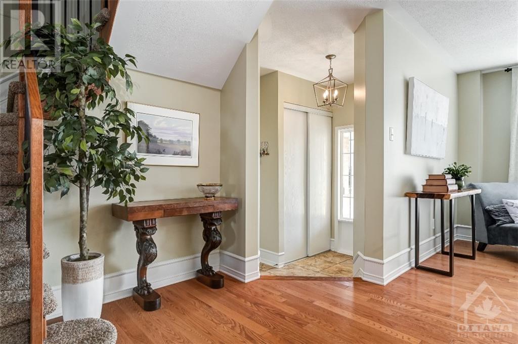 745 Scala Avenue, Ottawa, Ontario  K4A 4N7 - Photo 2 - 1366710
