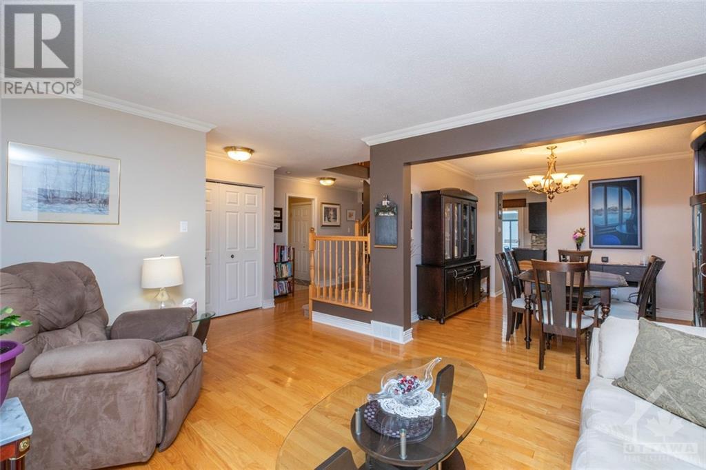 3350 Descotes Circle, Rockland, Ontario  K4K 1A7 - Photo 4 - 1366452