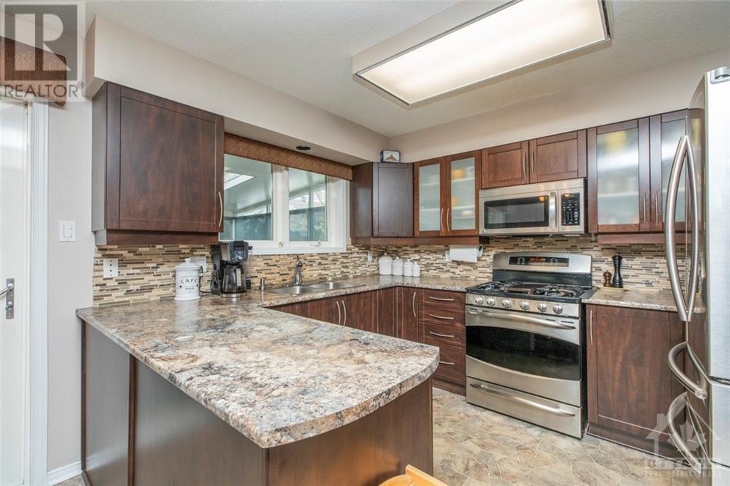 3350 Descotes Circle, Rockland, Ontario  K4K 1A7 - Photo 7 - 1366452