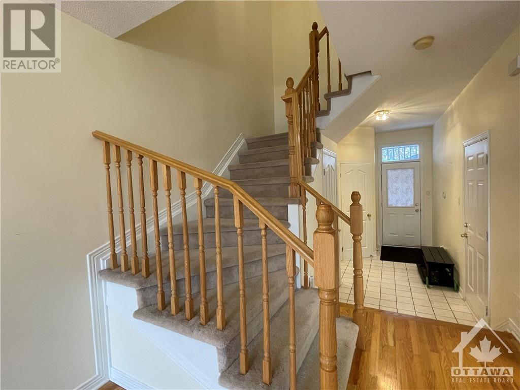 16 Gray Crescent, Ottawa, Ontario  K2K 3J5 - Photo 11 - 1366572