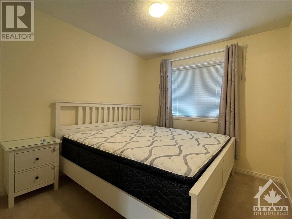 16 Gray Crescent, Ottawa, Ontario  K2K 3J5 - Photo 12 - 1366572