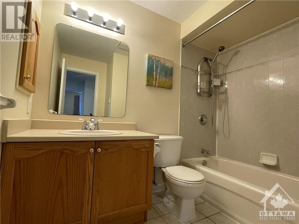 16 Gray Crescent, Ottawa, Ontario  K2K 3J5 - Photo 14 - 1366572