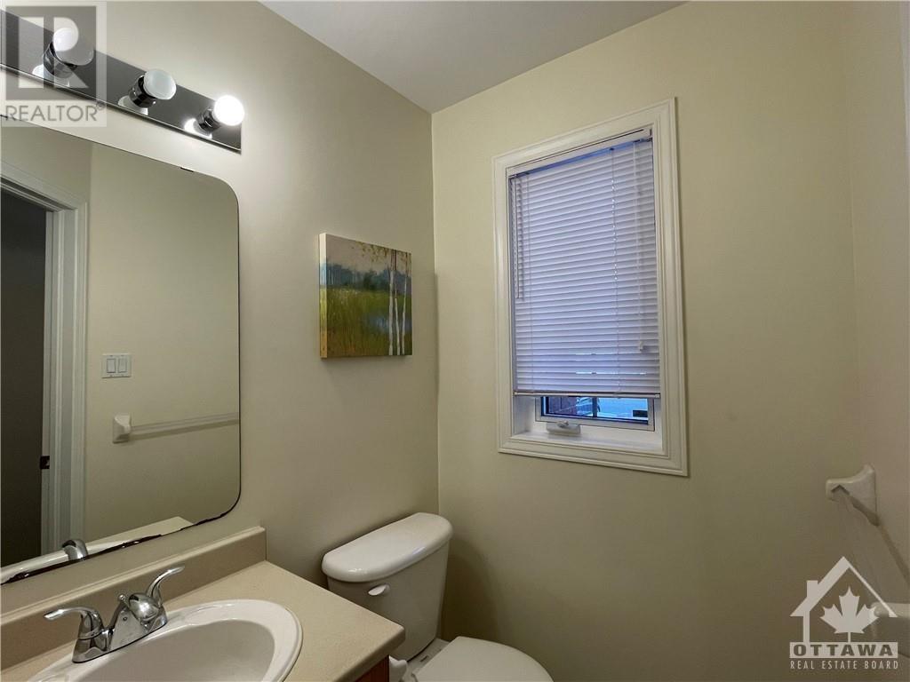 16 Gray Crescent, Ottawa, Ontario  K2K 3J5 - Photo 3 - 1366572