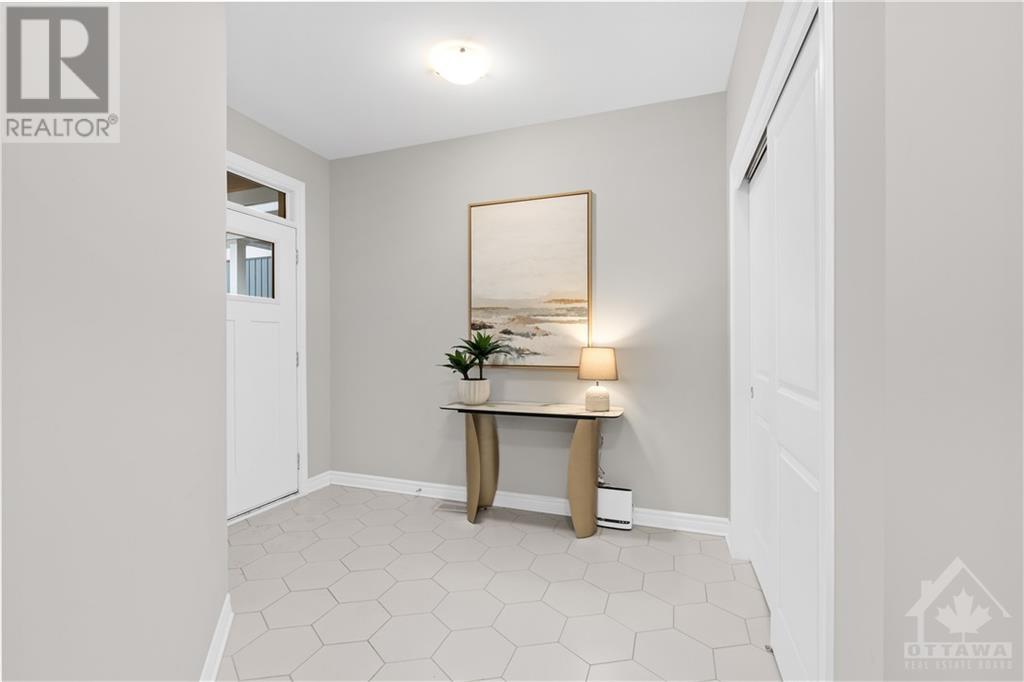 509 Paakanaak Avenue, Gloucester, Ontario  K1X 0G9 - Photo 2 - 1366367