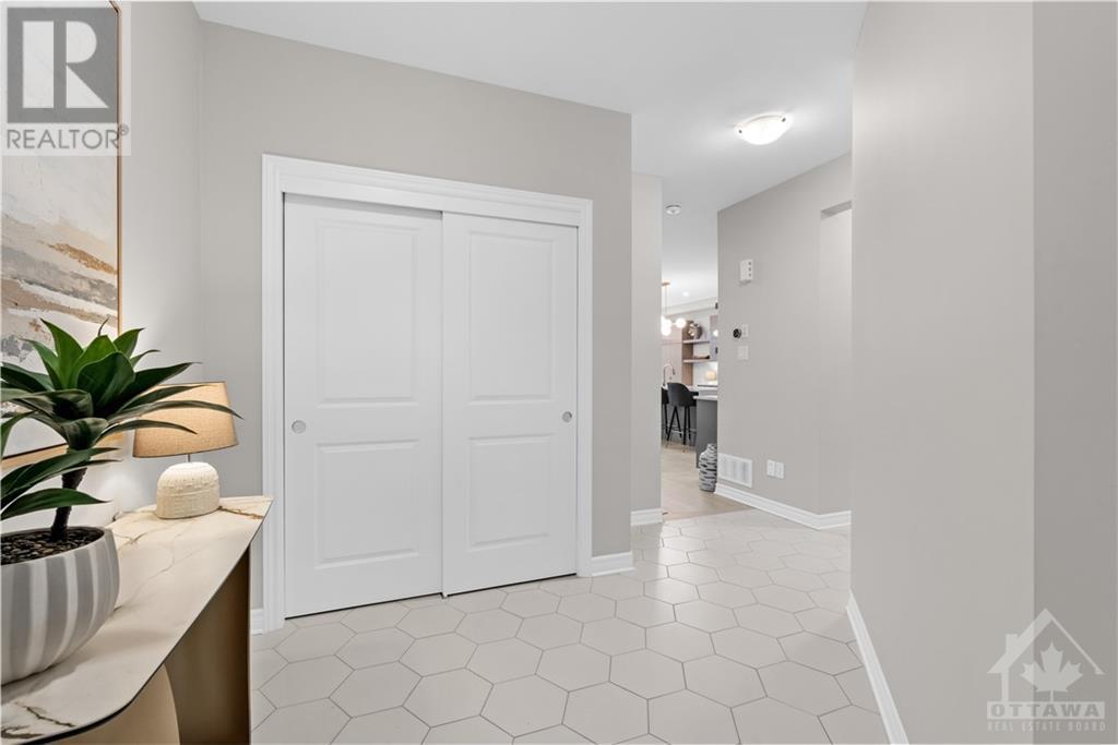 509 Paakanaak Avenue, Gloucester, Ontario  K1X 0G9 - Photo 3 - 1366367