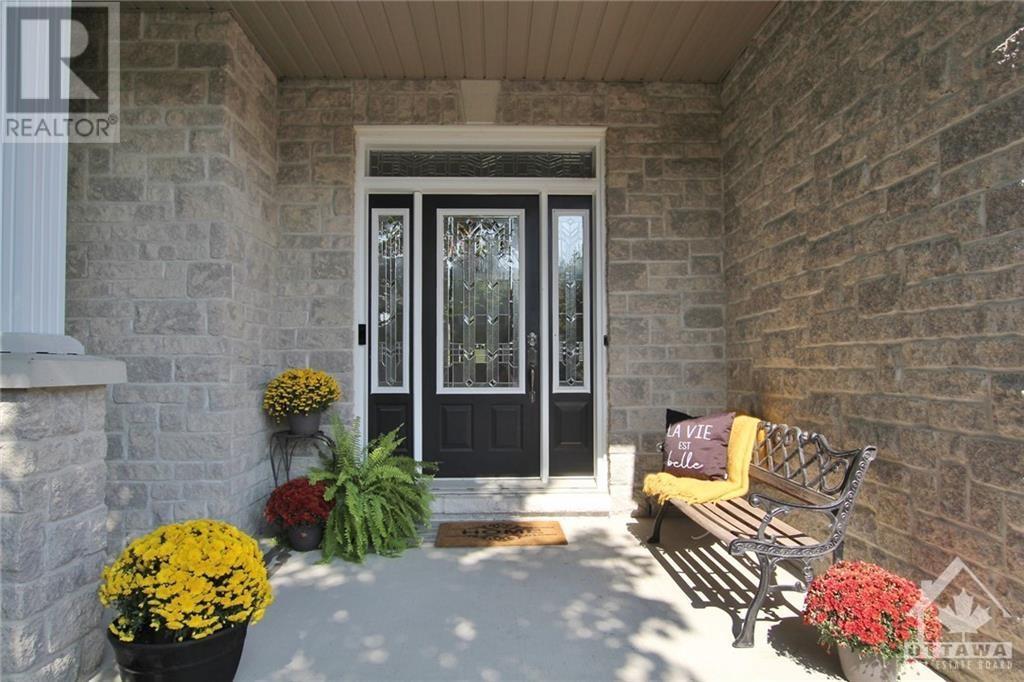 13 Quartz Crescent, Stittsville, Ontario  K2S 1Z4 - Photo 2 - 1366885