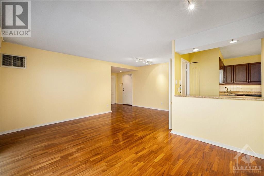 333 Chapel Street Unit#905, Ottawa, Ontario  K1N 8Y8 - Photo 5 - 1365803