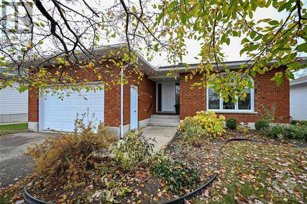 249 GLENWOOD CRESCENT, smiths falls, Ontario