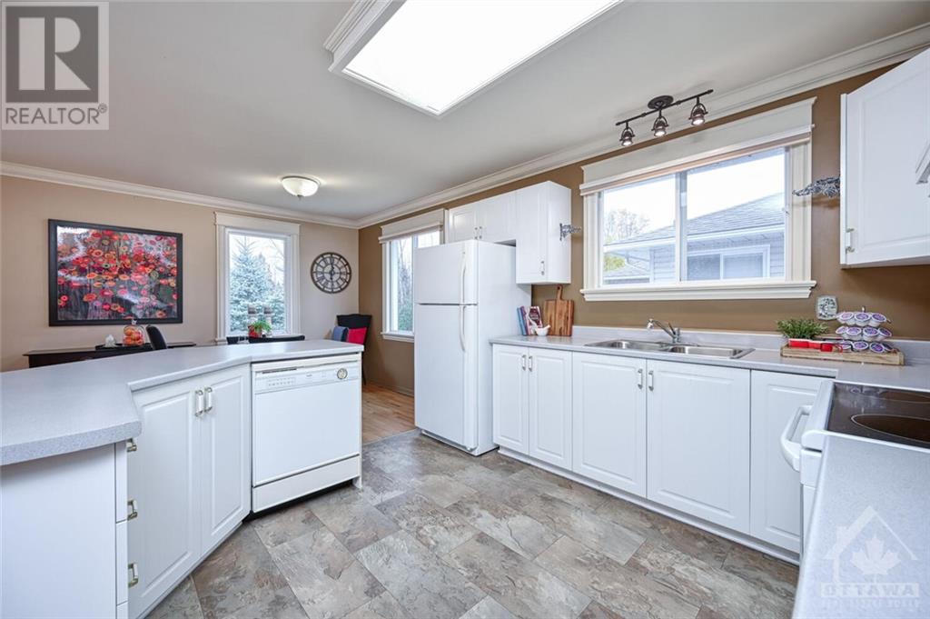 249 Glenwood Crescent, Smiths Falls, Ontario  K7A 5L1 - Photo 11 - 1365713