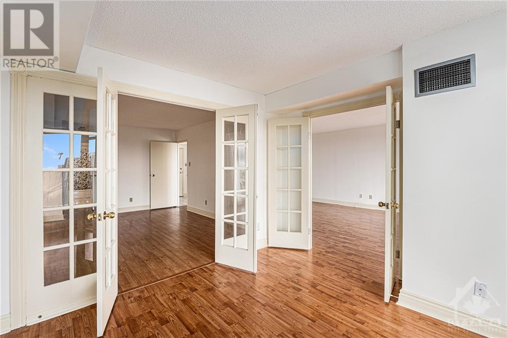 545 St Laurent Boulevard Unit#1801, Ottawa, Ontario  K1K 4H9 - Photo 8 - 1366911