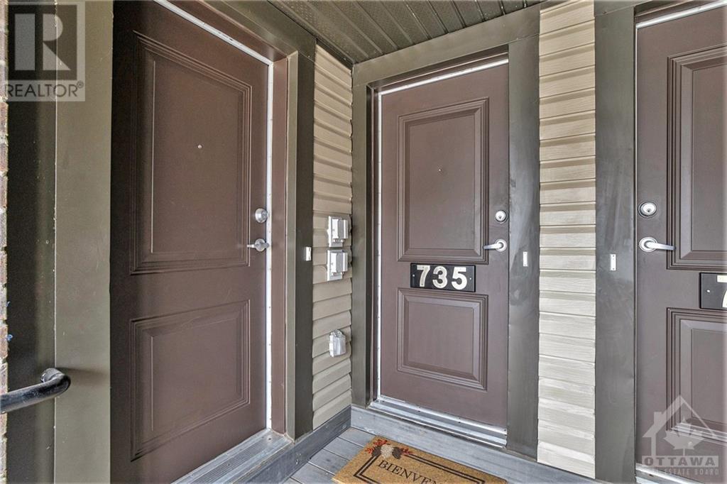 735 Chapman Mills Drive, Ottawa, Ontario  K2J 5X2 - Photo 4 - 1366598