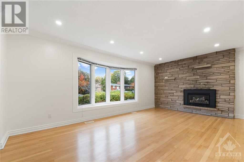 1245 Cameo Drive, Ottawa, Ontario  K2C 1Y9 - Photo 4 - 1364377