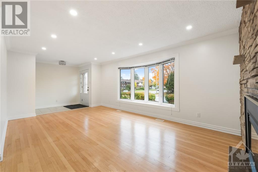 1245 Cameo Drive, Ottawa, Ontario  K2C 1Y9 - Photo 5 - 1364377