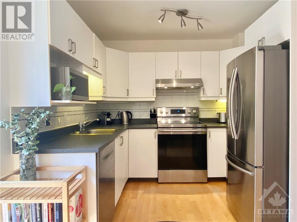 7 Bertrand Street, Ottawa, Ontario  K1M 1Y3 - Photo 4 - 1367037