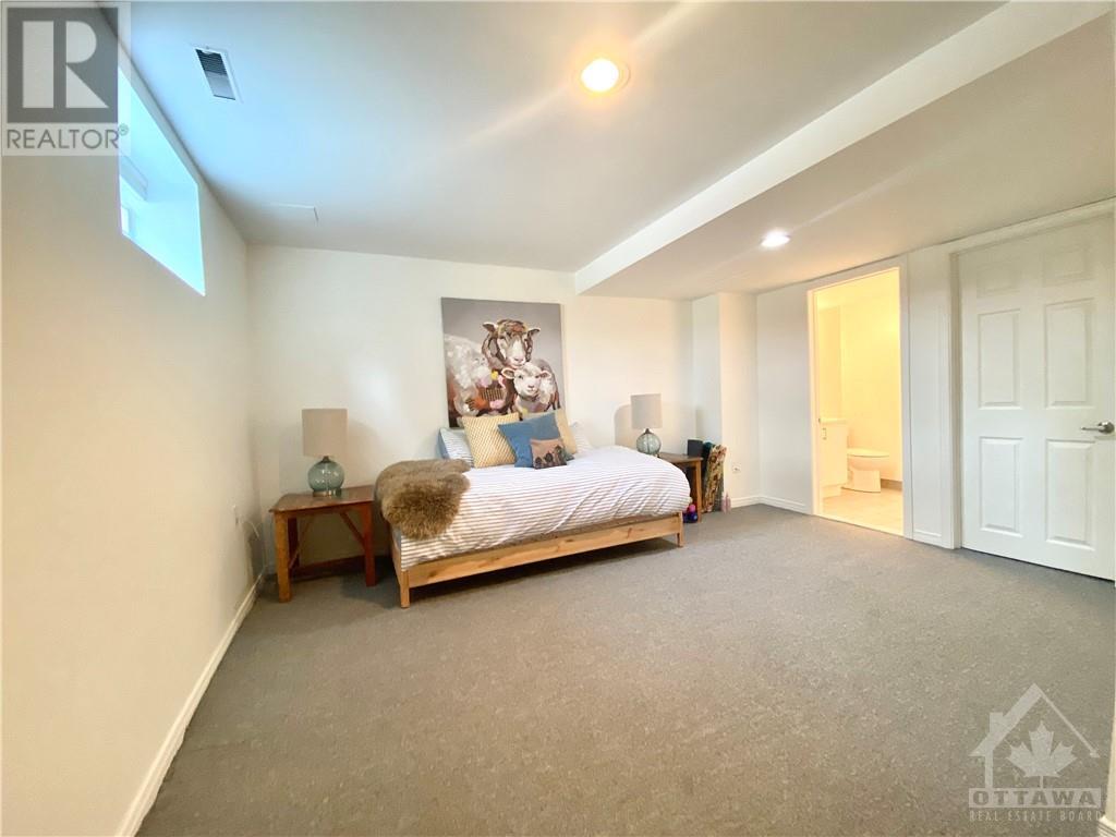 7 Bertrand Street, Ottawa, Ontario  K1M 1Y3 - Photo 7 - 1367037
