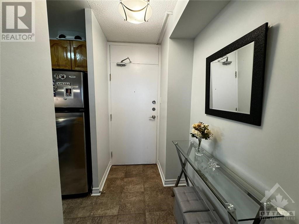 2000 Jasmine Crescent Unit#1009, Ottawa, Ontario  K1J 8K4 - Photo 2 - 1366956