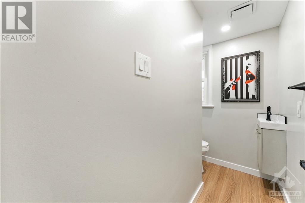 2420 Falcon Avenue, Ottawa, Ontario  K1V 8C7 - Photo 9 - 1367024