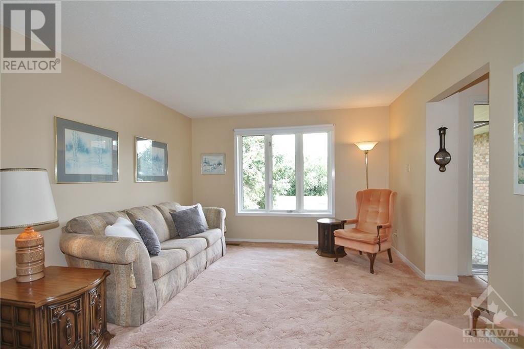5 Orville Kemp Street, Ottawa, Ontario  K1T 3W8 - Photo 6 - 1364493
