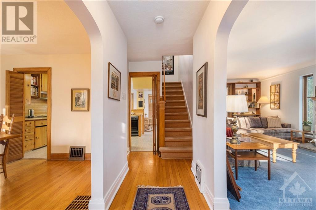 97 Marlowe Crescent, Ottawa, Ontario  K1S 1H9 - Photo 3 - 1367044