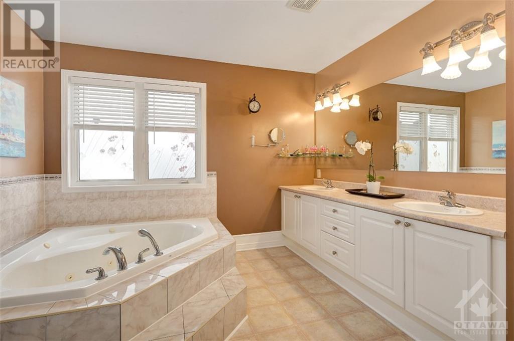 2208 Clendenan Crescent, Orleans, Ontario  K4A 4S9 - Photo 19 - 1367015