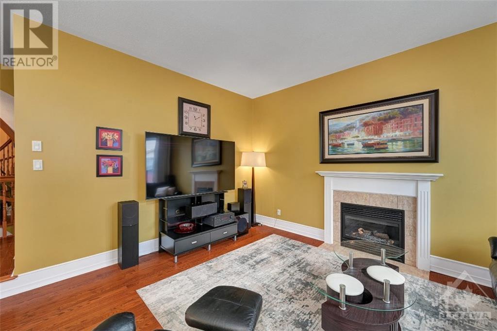 2208 Clendenan Crescent, Orleans, Ontario  K4A 4S9 - Photo 8 - 1367015