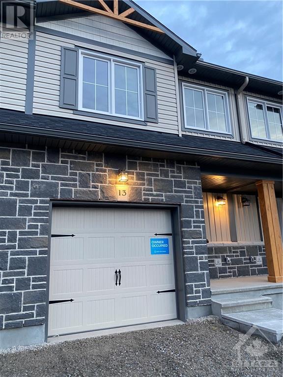 13 Whitcomb Crescent, Smiths Falls, Ontario  K7A 0A2 - Photo 3 - 1366916