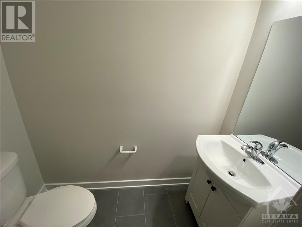 13 Whitcomb Crescent, Smiths Falls, Ontario  K7A 0A2 - Photo 4 - 1366916