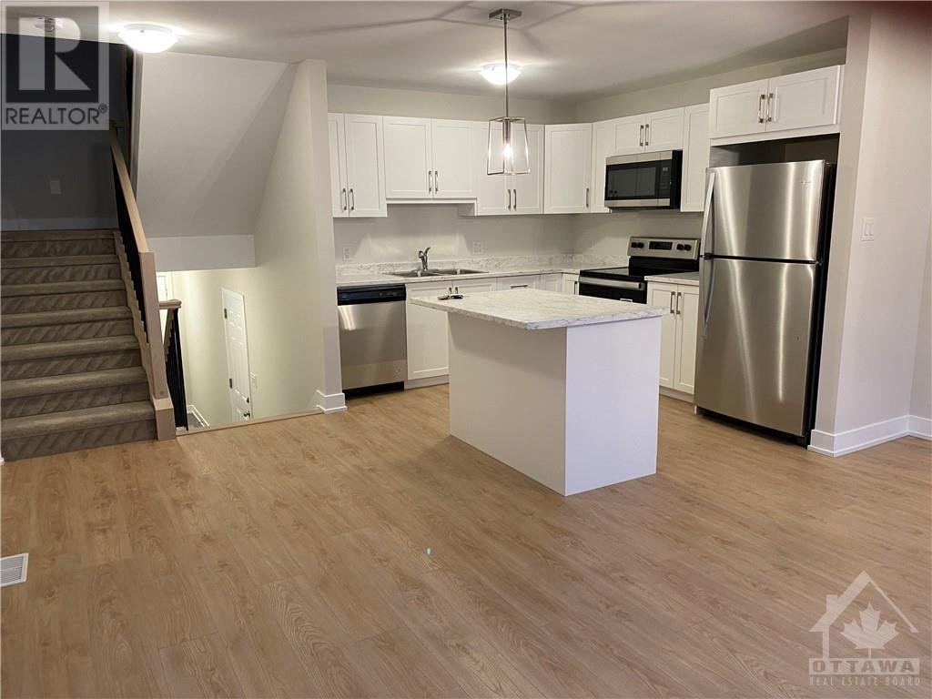 13 Whitcomb Crescent, Smiths Falls, Ontario  K7A 0A2 - Photo 6 - 1366916