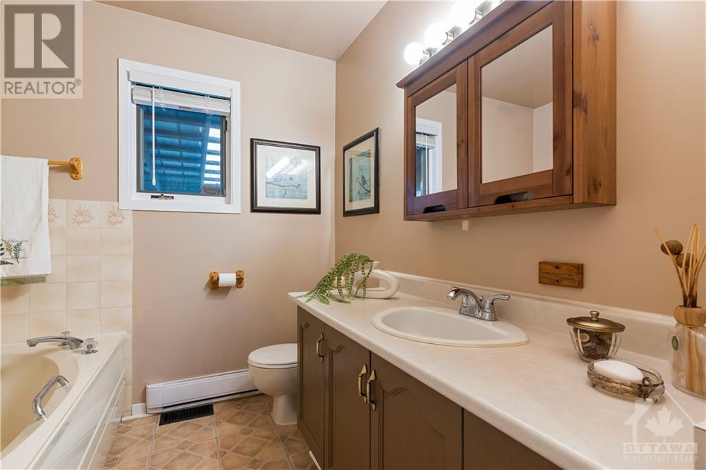 8750 West End Way, Ottawa, Ontario  K0A 1B0 - Photo 13 - 1367056