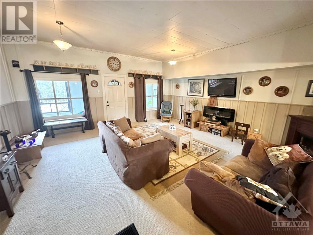 31 Manvers Station Road, Kawartha Lakes, Ontario  L0A 1K0 - Photo 7 - 1367041